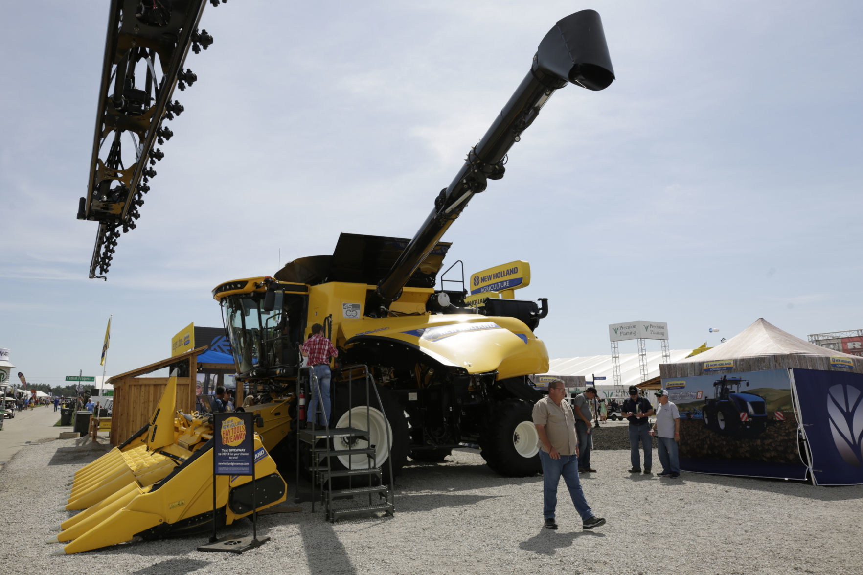 GALLERY-farmprogress_day3-15-83019.JPG